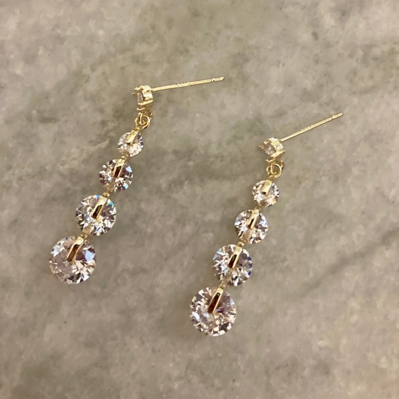 Sterling Silver Elegant Cubic Zirconia Drop Gold Earrings - Picture 7 of 7